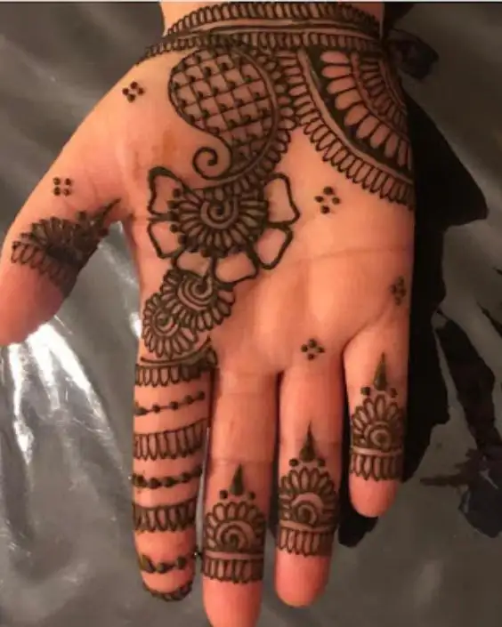 cute easy mehndi designs for kids