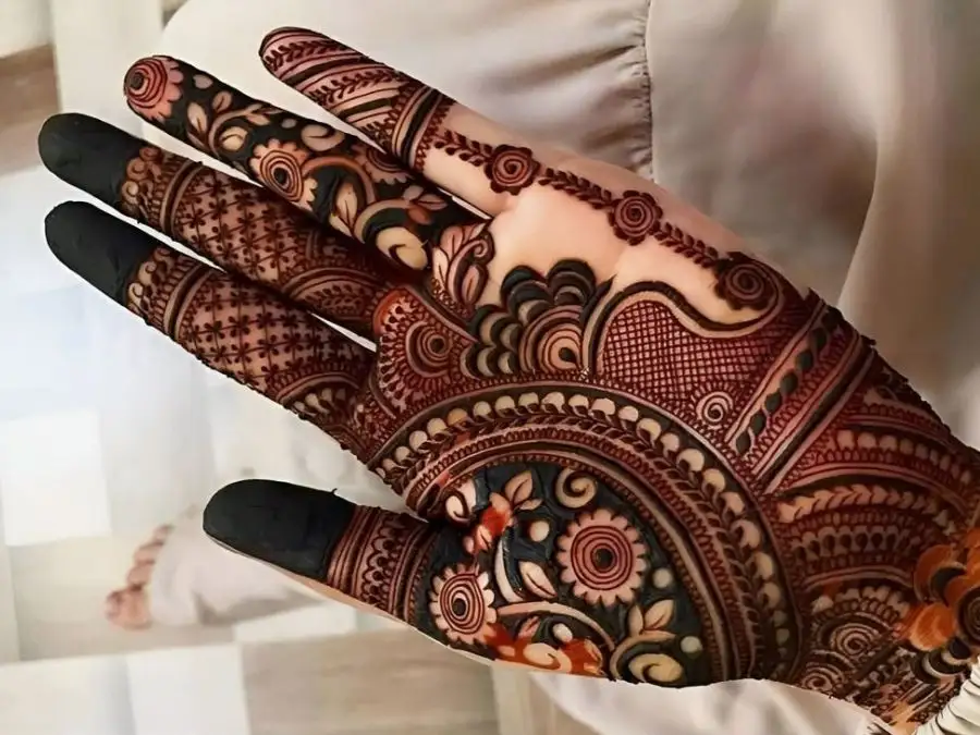 normal mehndi design