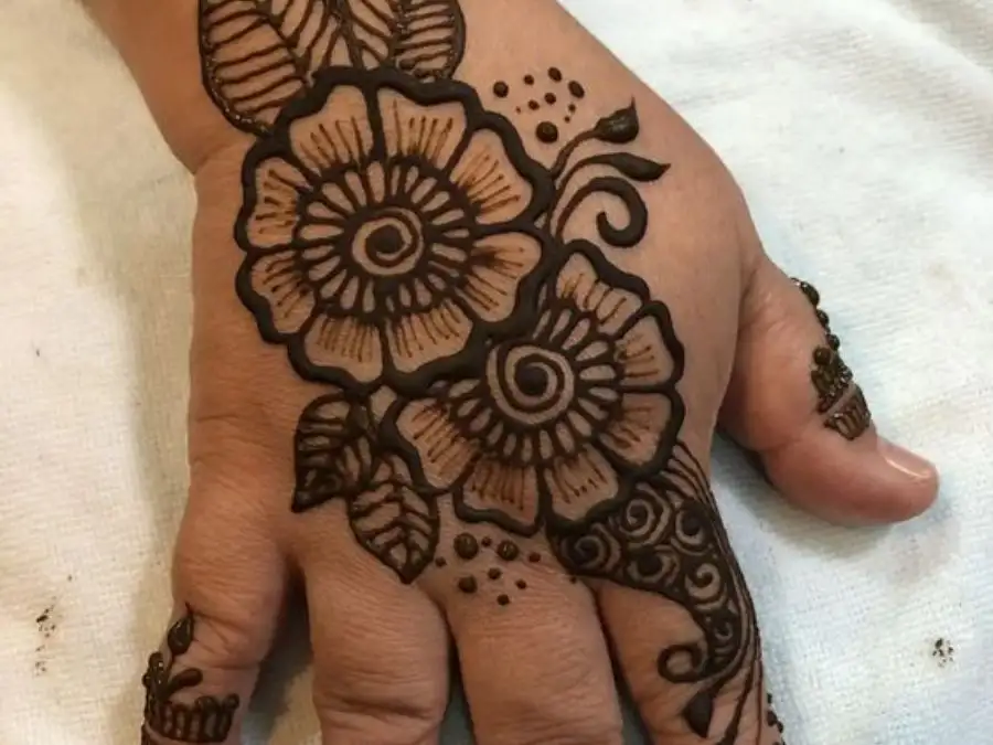 cute easy mehndi designs for kids