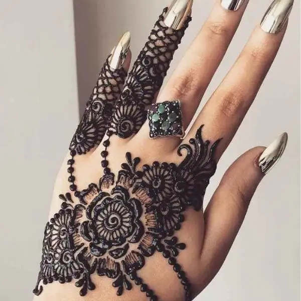normal mehndi design