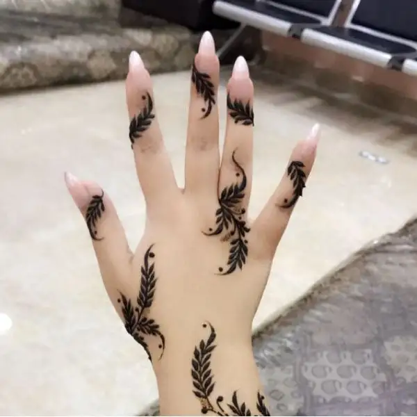 normal mehndi design