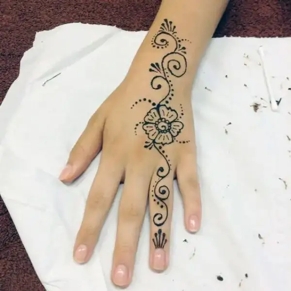cute easy mehndi designs for kids