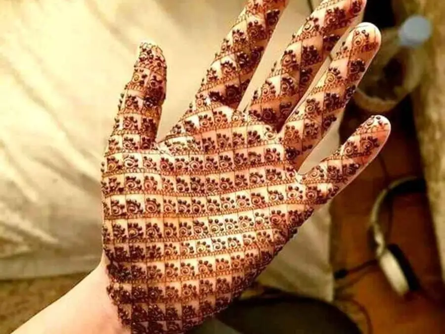 normal mehndi design