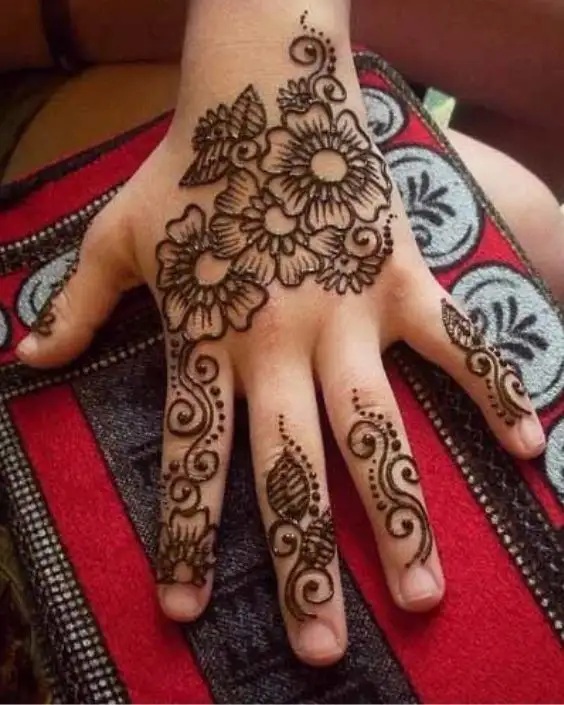 cute easy mehndi designs for kids
