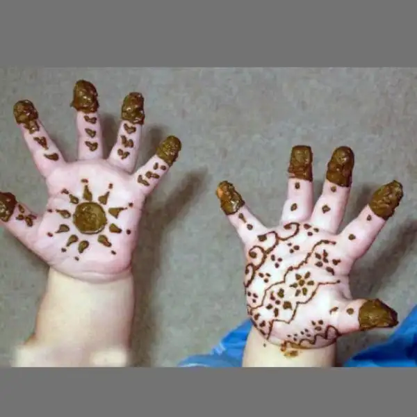 cute easy mehndi designs for kids