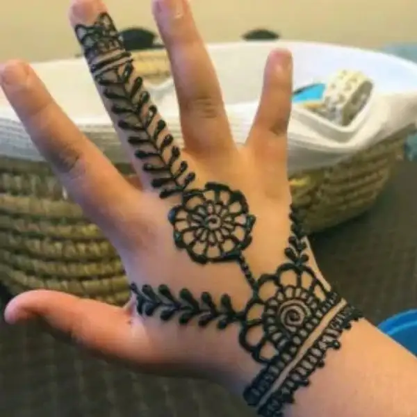 cute easy mehndi designs for kids