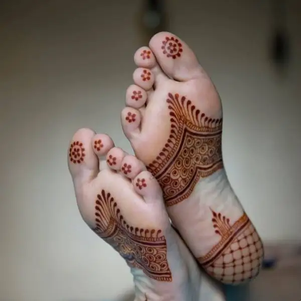 normal mehndi design