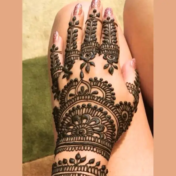normal mehndi design