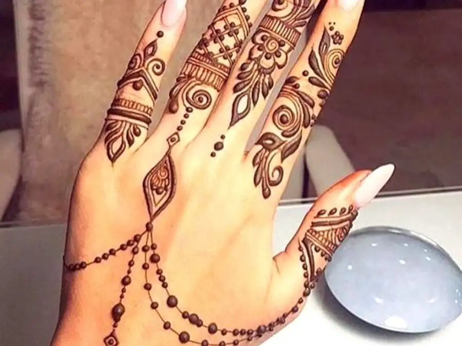 normal mehndi design