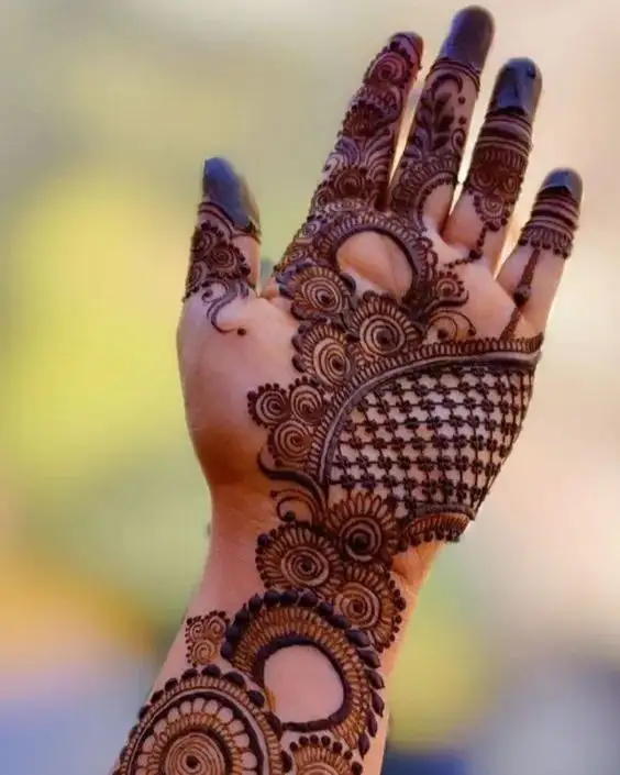 aesthetic mehndi design front hand