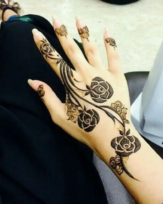 normal mehndi design