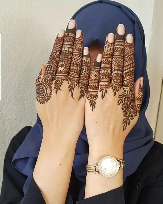 simple mehndi design photo back hand