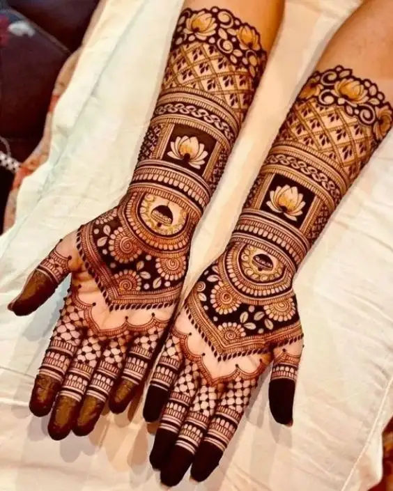 aesthetic mehndi design front hand