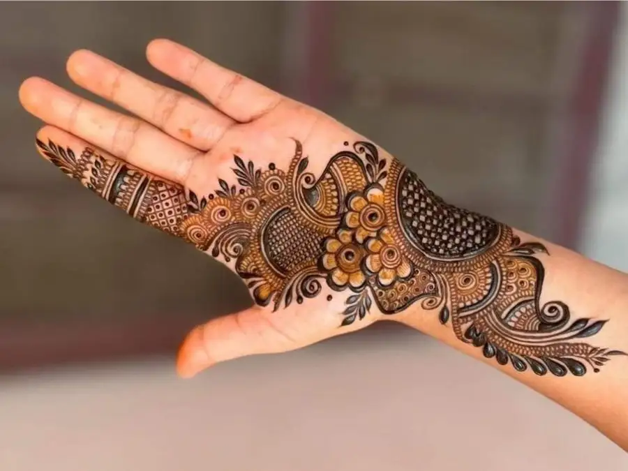 normal mehndi design
