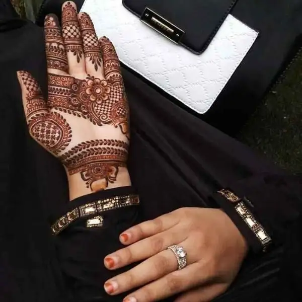 normal mehndi design