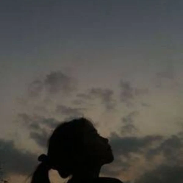 black profile pic girl