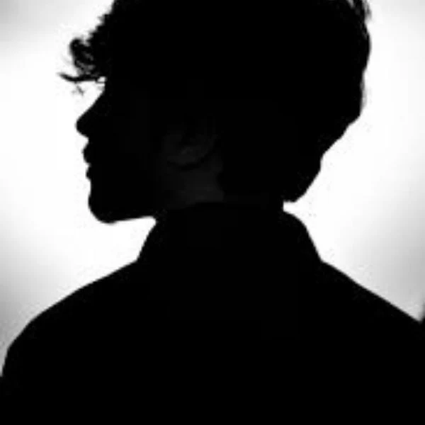 কালো প্রোফাইল পিকচার