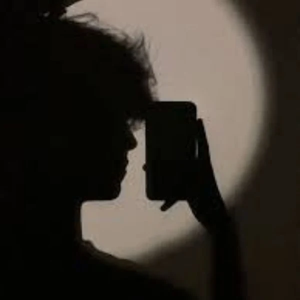 কালো প্রোফাইল পিকচার