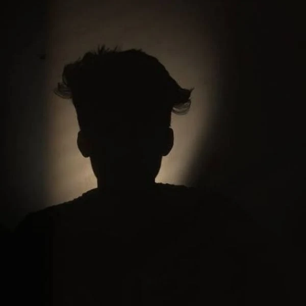 কালো প্রোফাইল পিকচার