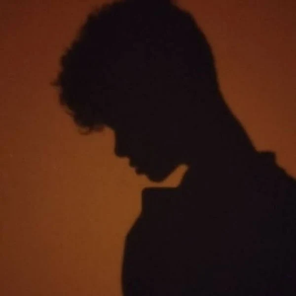 কালো প্রোফাইল পিকচার