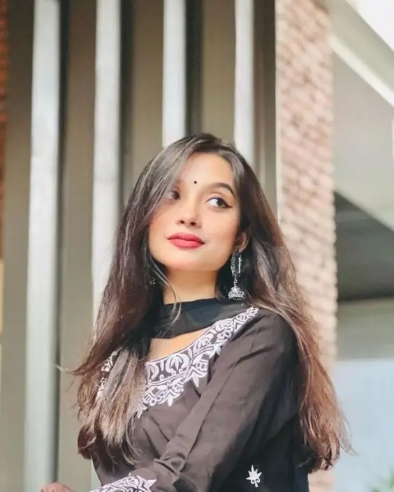 দুষ্ট মেয়েদের পিক