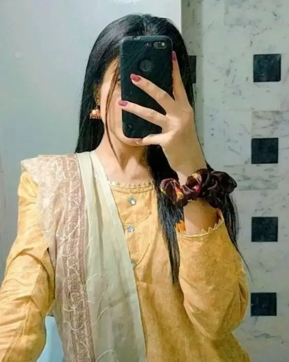 দুষ্ট মেয়েদের পিক