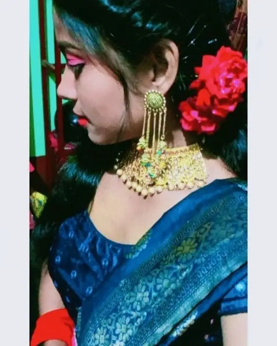 দুষ্ট মেয়েদের পিক