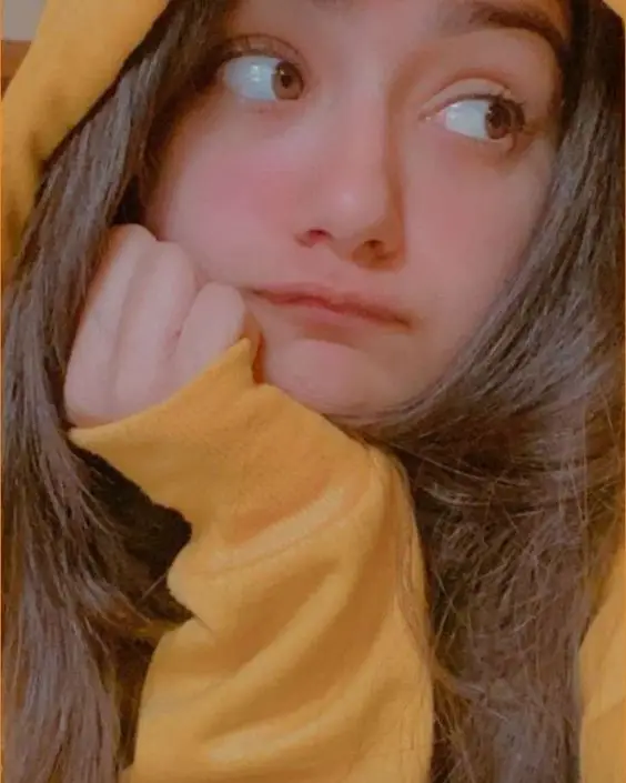 দুষ্ট মেয়েদের পিক