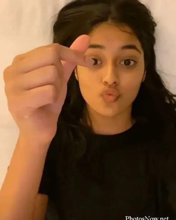 দুষ্ট মেয়েদের পিক