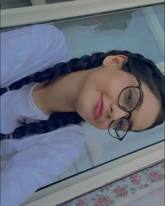 দুষ্ট মেয়েদের পিক