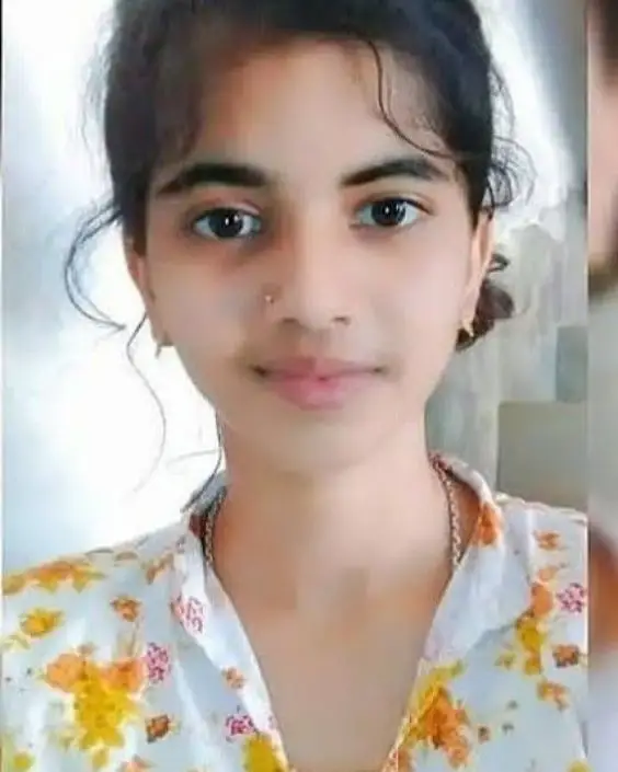 দুষ্ট মেয়েদের পিক