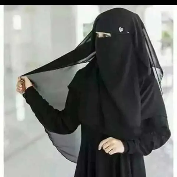 বোরকা পরা পিক