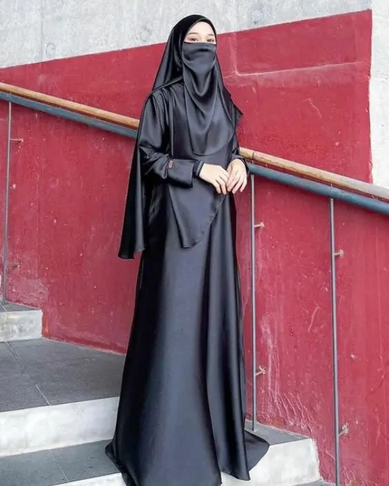 বোরকা পরা পিক