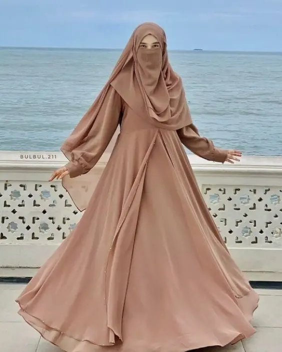 বোরকা পরা পিক