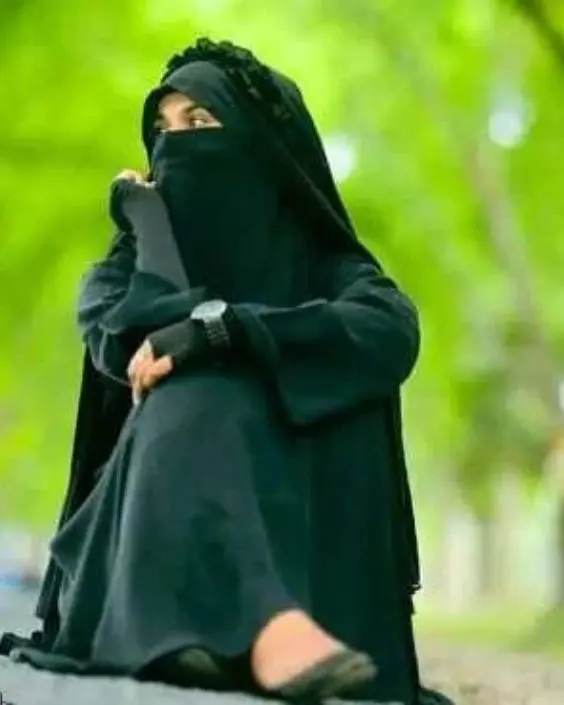 বোরকা পরা পিক