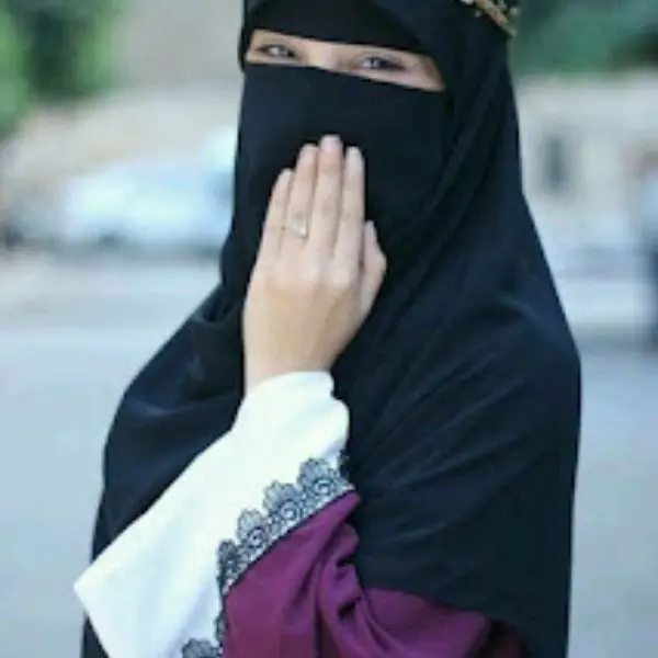 বোরকা পরা পিক