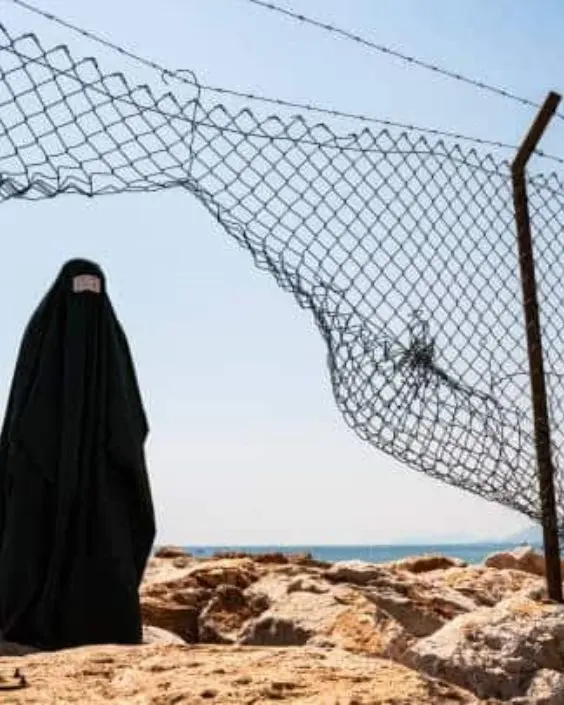 বোরকা পরা পিক