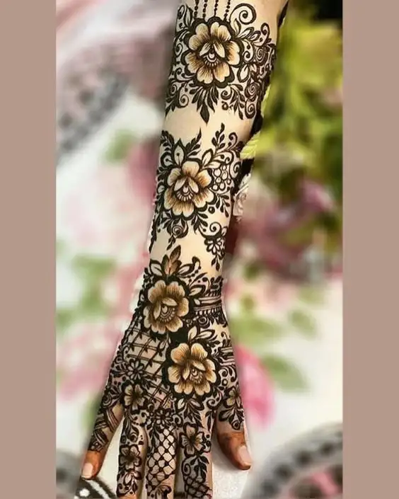 ব্রাইডাল মেহেদী ডিজাইন