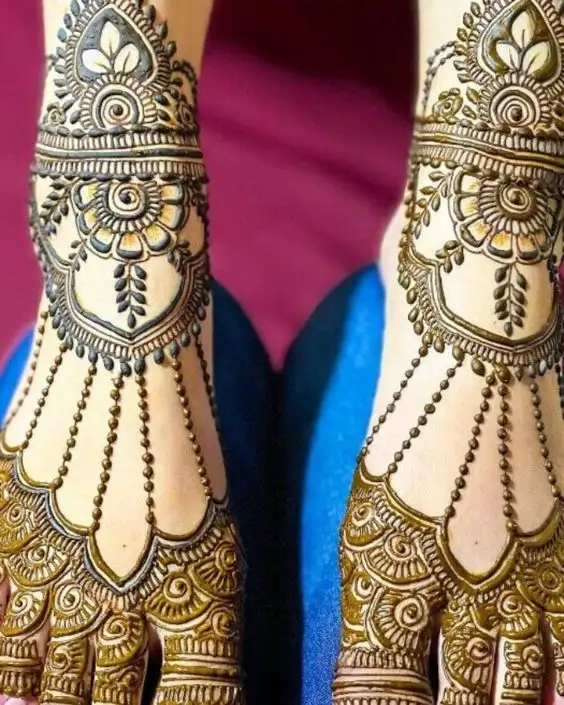 ব্রাইডাল মেহেদী ডিজাইন