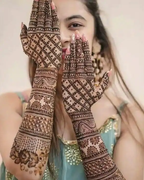 ব্রাইডাল মেহেদী ডিজাইন
