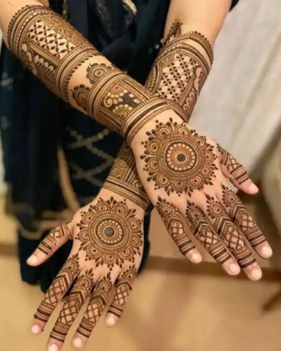 ব্রাইডাল মেহেদী ডিজাইন