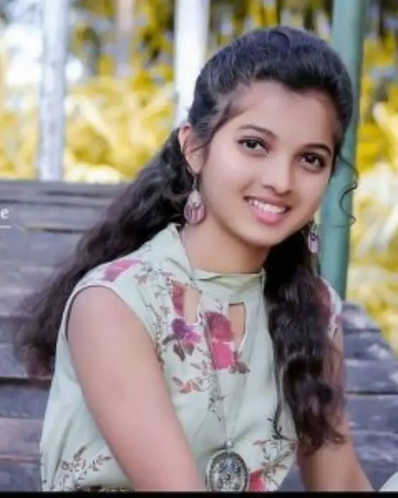 cute profile pic for girls