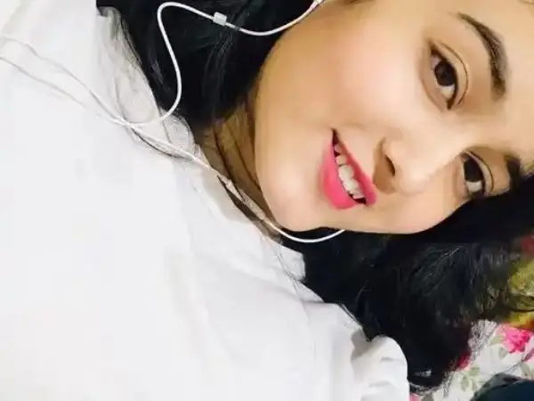 cute profile pic for girls