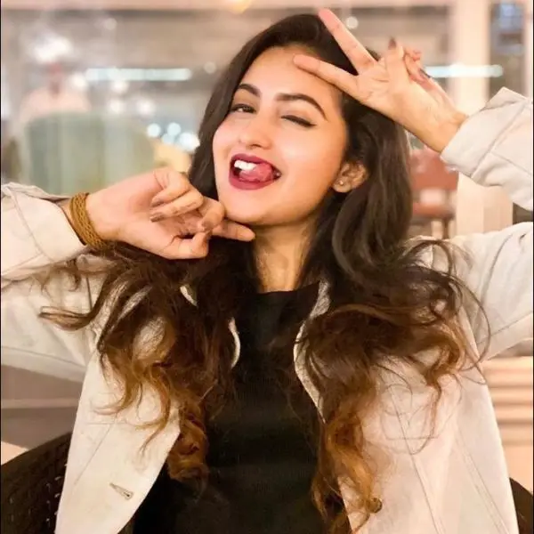 profile pic girl