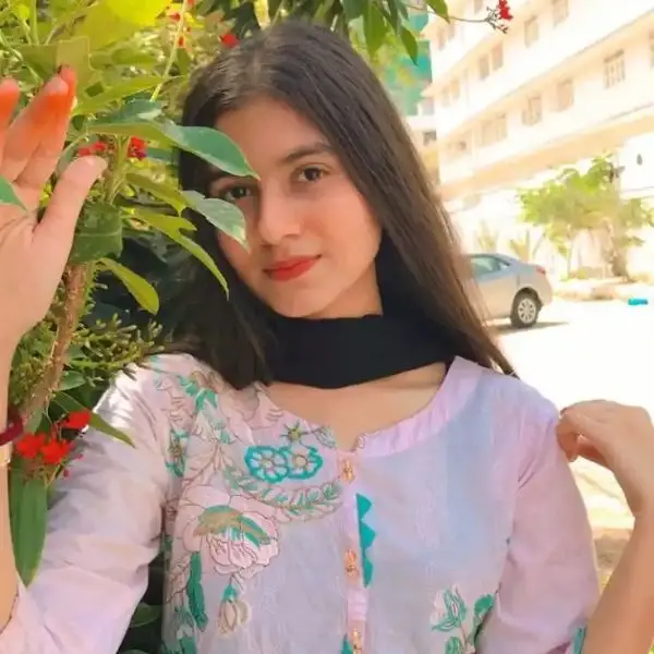 profile pic girl