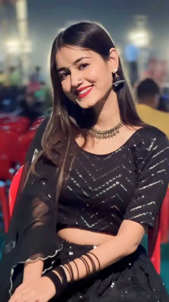 cute profile pic for girls