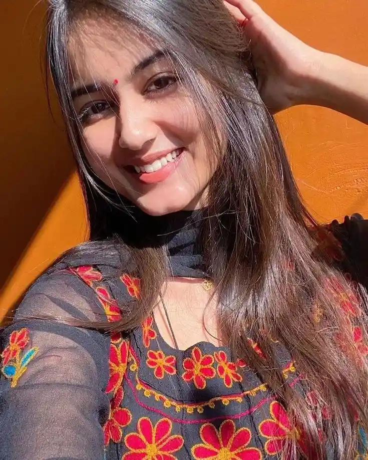 cute profile pic for girls