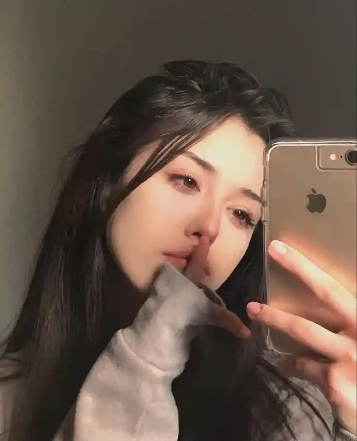 cute profile pic for girls