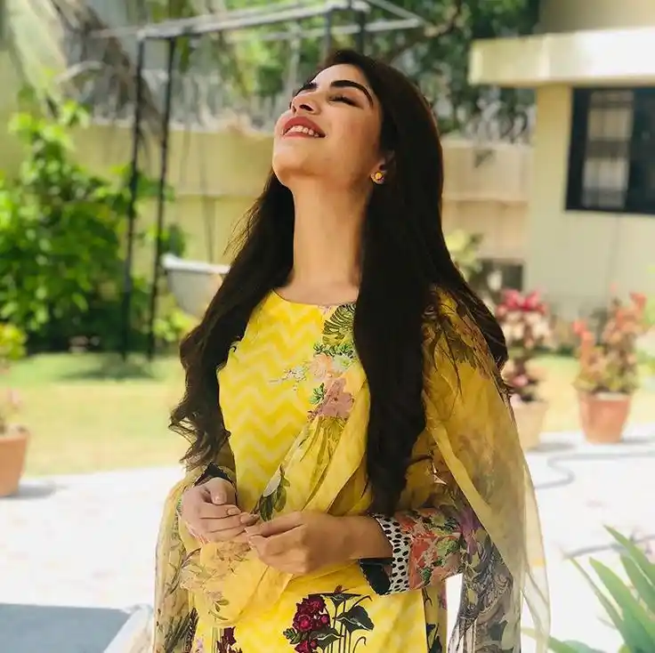 cute profile pic for girls