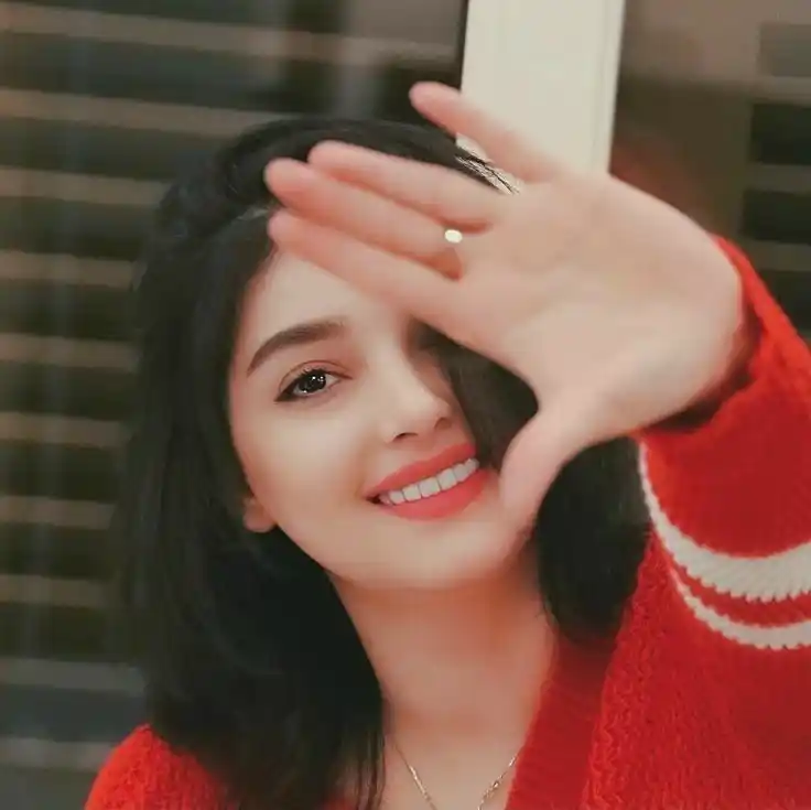 cute profile pic for girls